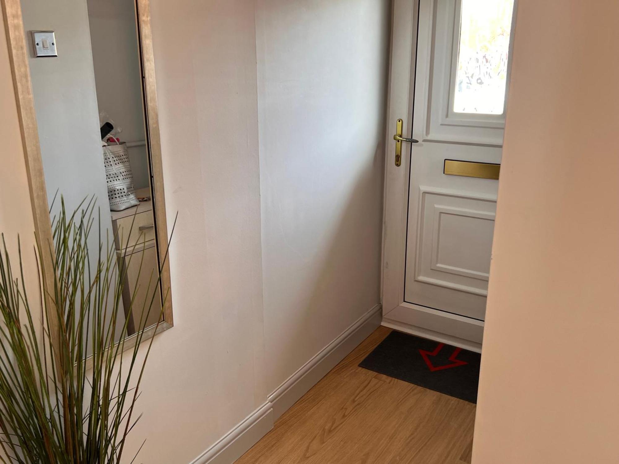 Contractors Or Family House - M1 Nottingham - Ikea Retail Park - Catkin Drive - 2 Bed Home With Driveway, Private Garden, Sleeps 4 - Tv'S In All Rooms Giltbrook エクステリア 写真