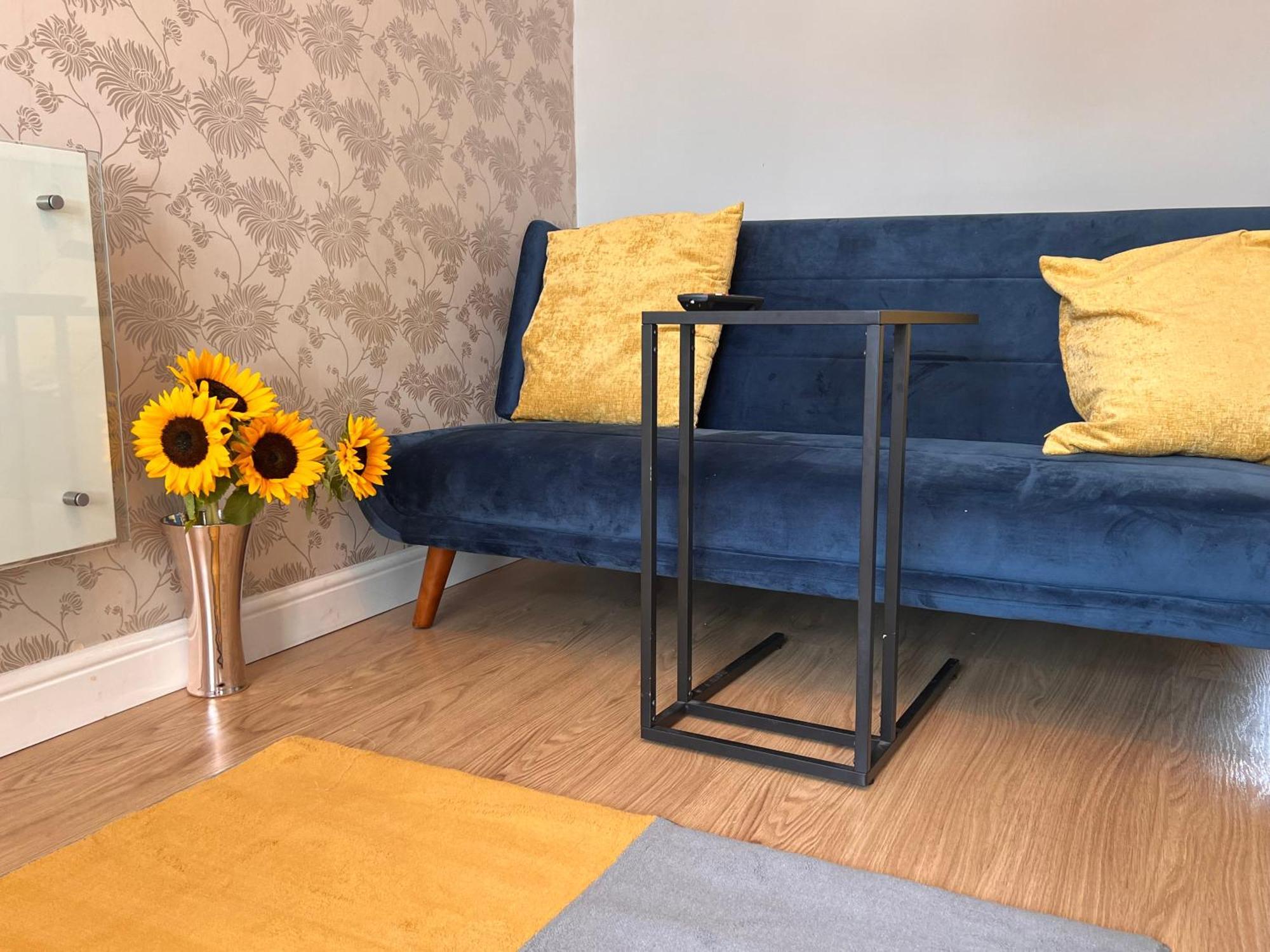 Contractors Or Family House - M1 Nottingham - Ikea Retail Park - Catkin Drive - 2 Bed Home With Driveway, Private Garden, Sleeps 4 - Tv'S In All Rooms Giltbrook エクステリア 写真